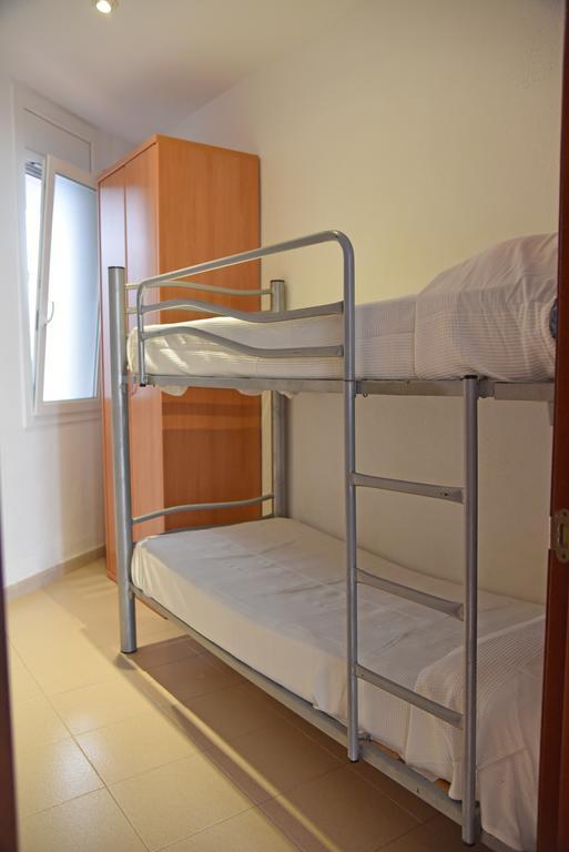 Apartamentos Ar Dosjoimi โยเรตเดมาร์ ภายนอก รูปภาพ