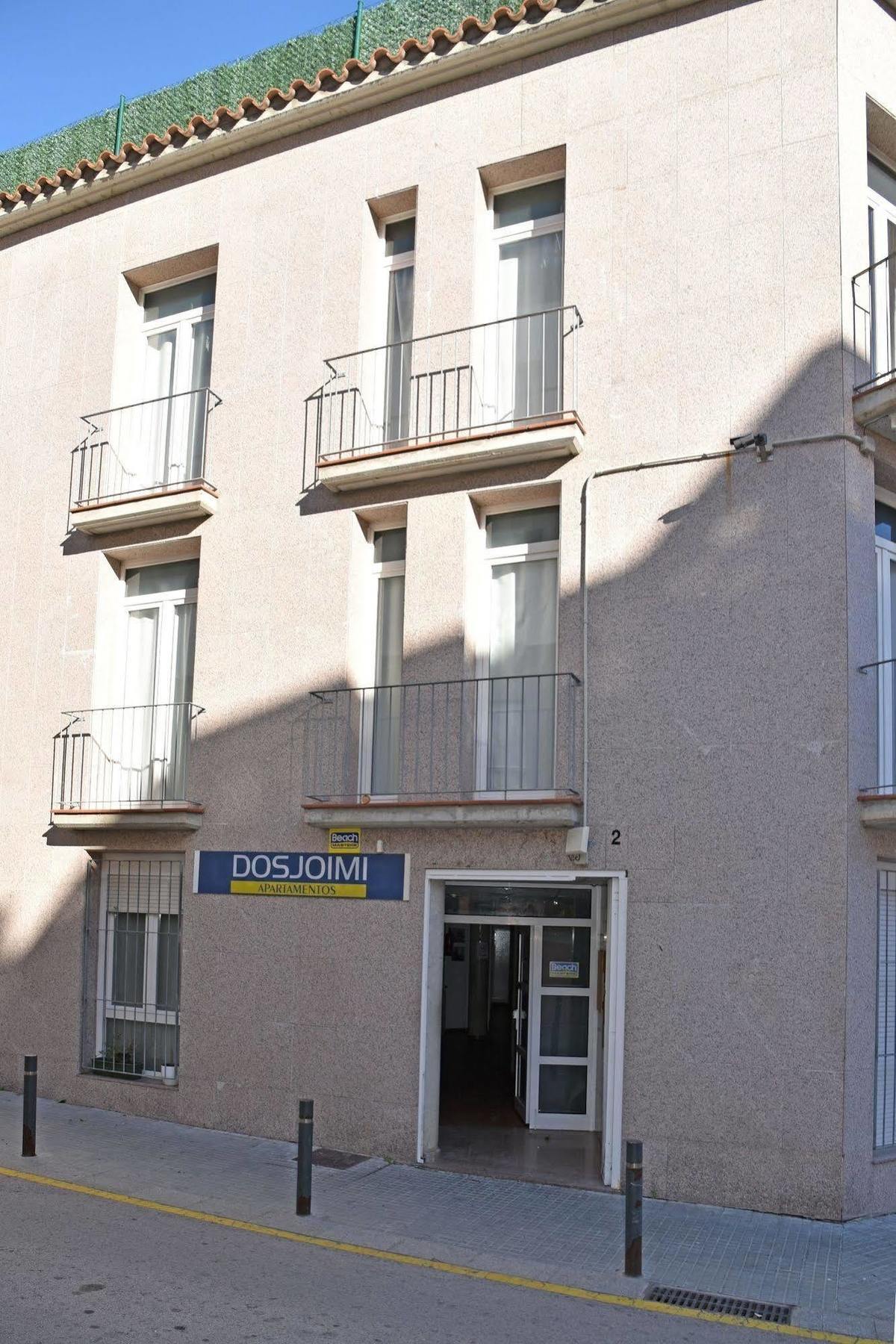 Apartamentos Ar Dosjoimi โยเรตเดมาร์ ภายนอก รูปภาพ