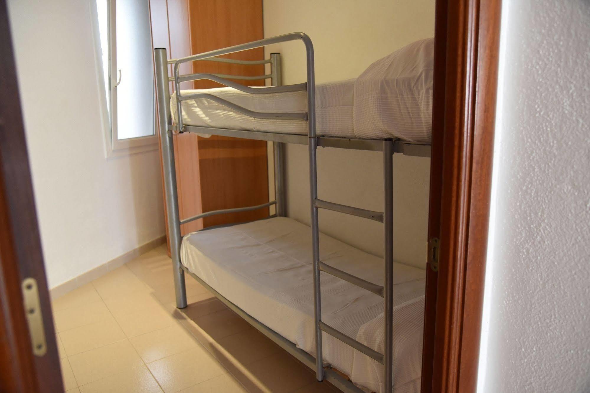 Apartamentos Ar Dosjoimi โยเรตเดมาร์ ภายนอก รูปภาพ
